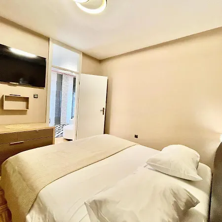 Apartment Love&peace Split